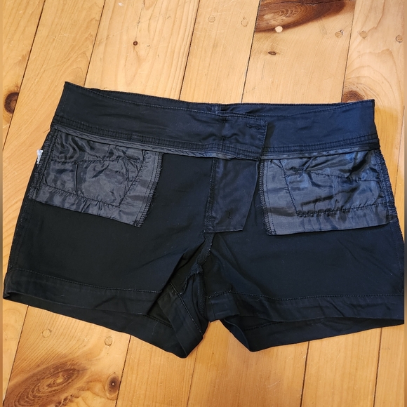 Smart Set • Shorts | 9 - Picture 8 of 11